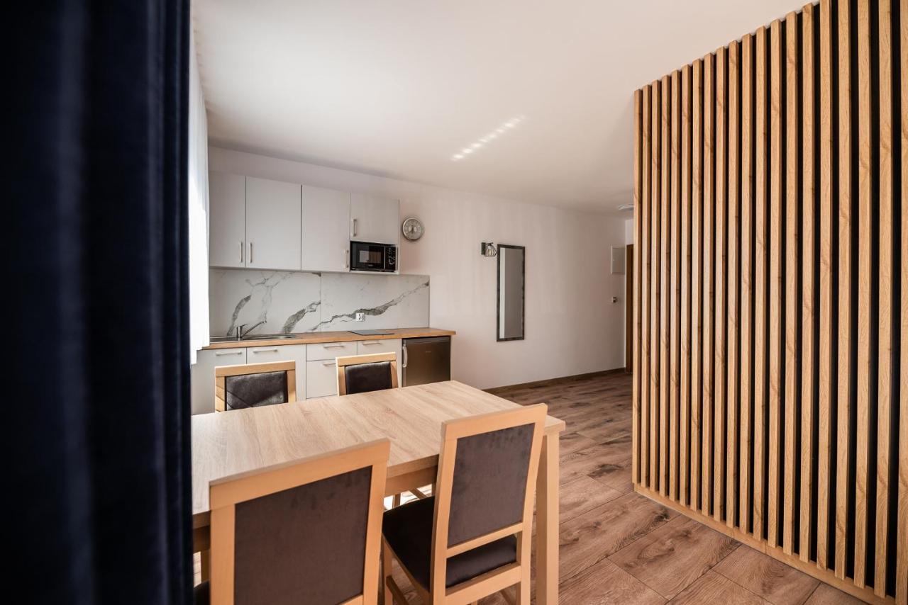Apartamenty Henry Leba Bagian luar foto